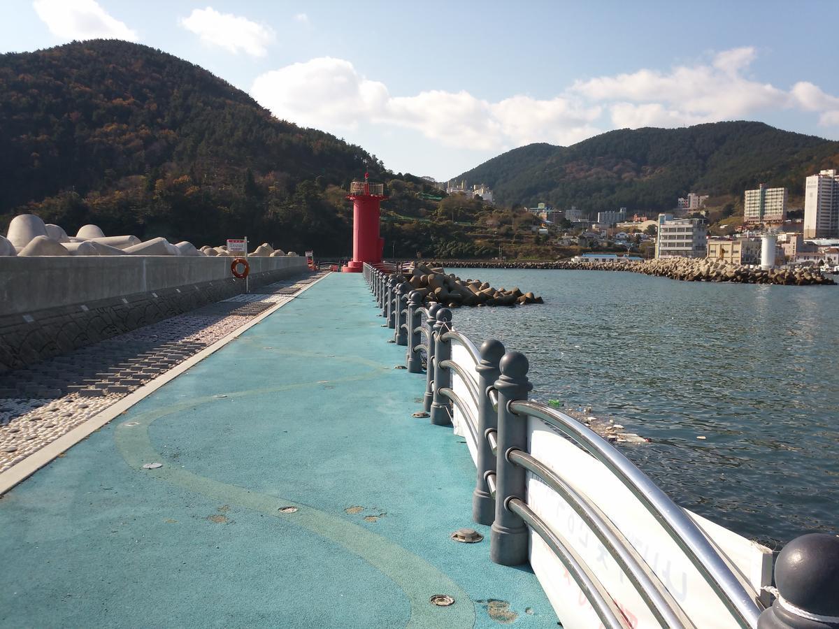 Geoje Jangseungpo Lighthouse Hotel Sodong Kültér fotó