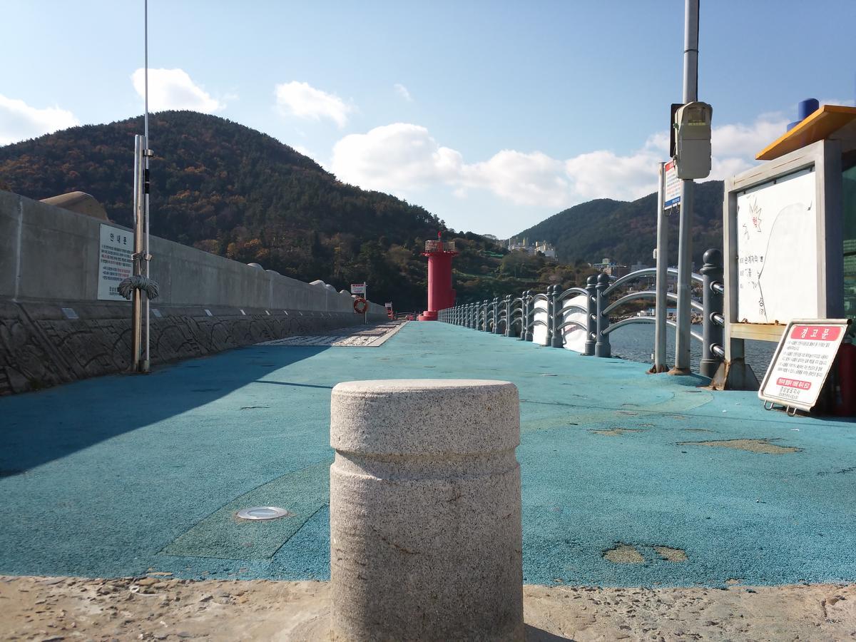 Geoje Jangseungpo Lighthouse Hotel Sodong Kültér fotó